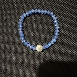 Elegant Blue Beaded Bracelet with Silver Accent